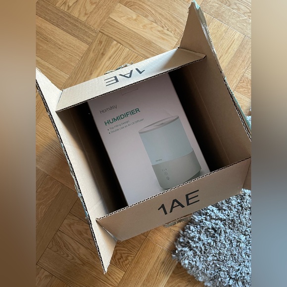 Humidifier & Oil diffuser NEW - Picture 2 of 3